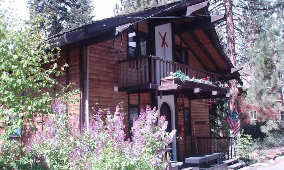 Lake Forest Ski Chalet | Rustic Tahoe cabin, Charming Swedish Chalet, large deck, 4 bedrooms lakeview