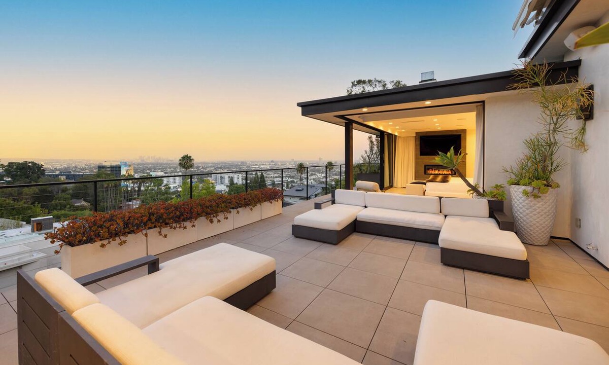 Hollywood Hills West Villa | Saint Ives Reserve - Sunset Strip Retreat w/Epic City-to-Ocean Views