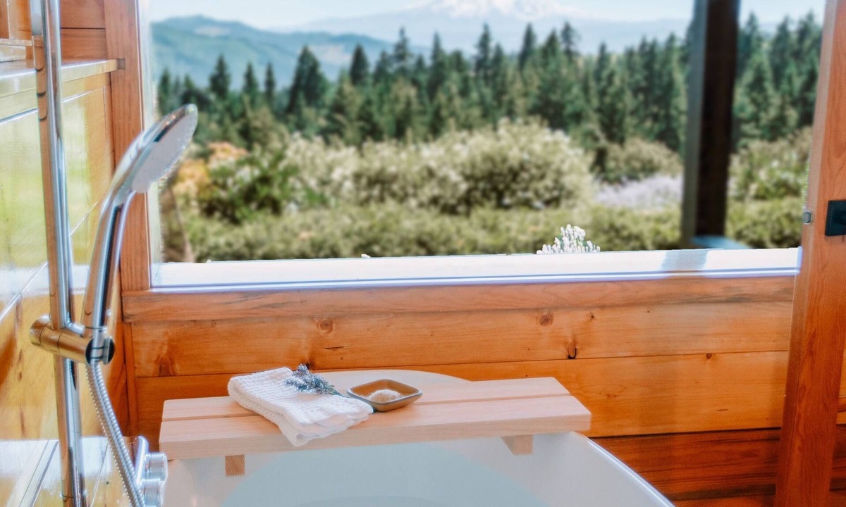 Hood River Bed & Breakfast | Sakura Ridge