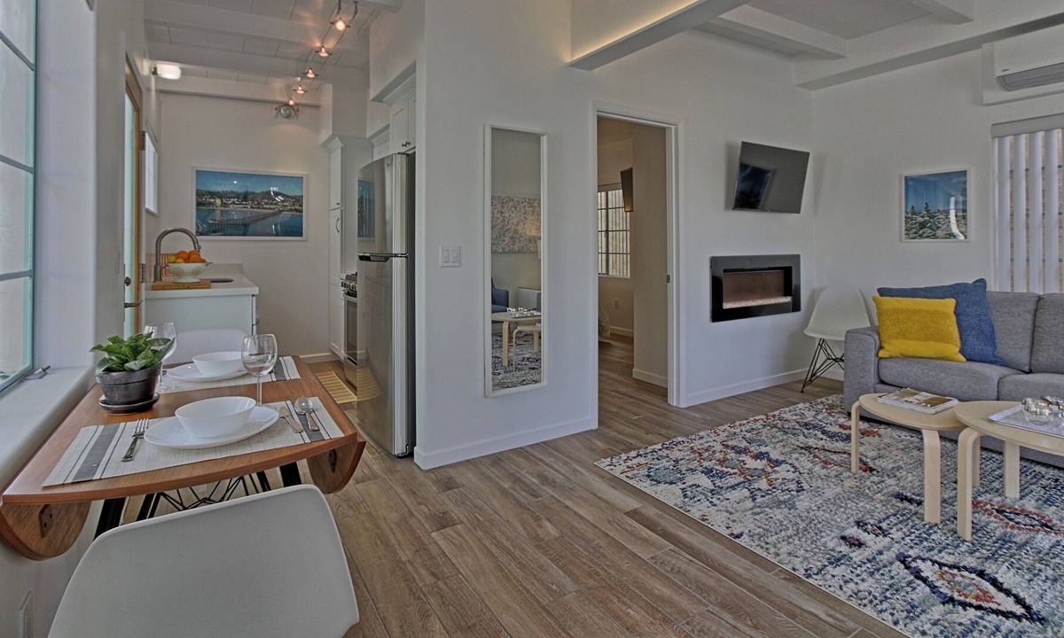 Pierpont Bay Cabin | Seaward Beach Modern Bungalows