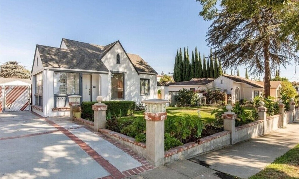 Inglewood House | Serene & Stylish 2BR Urban Retreat -Near the Beach