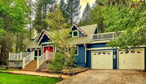 North Upper Truckee House | Serenity Woods - Game Room & More