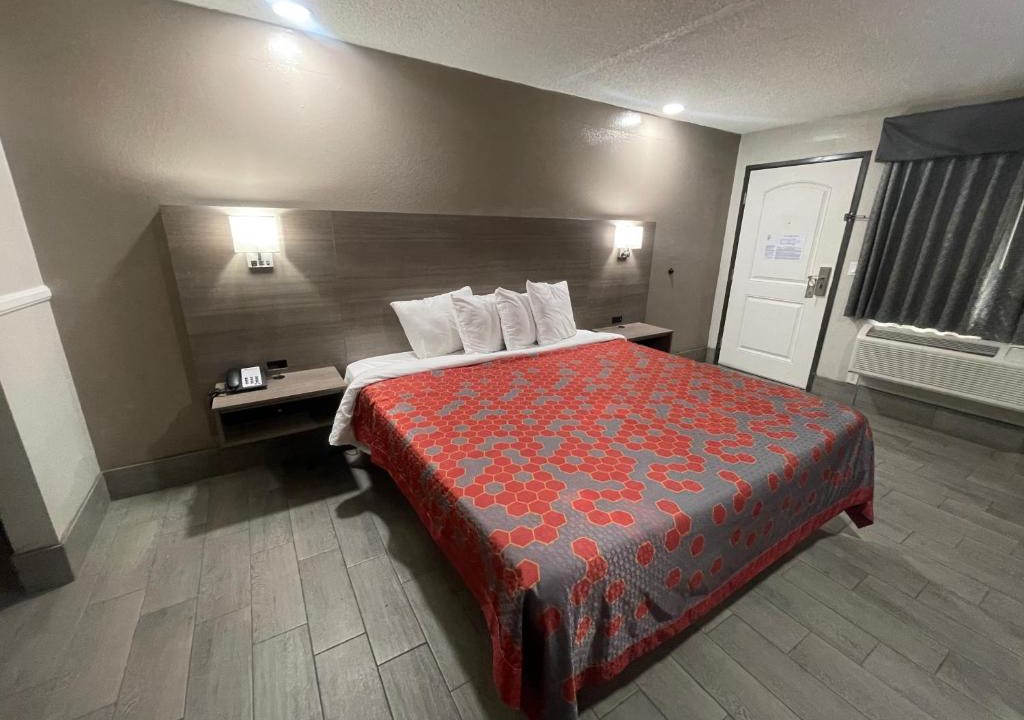 San Bernardino Hotel | SimpleStay Suites - Downtown San Bernardino