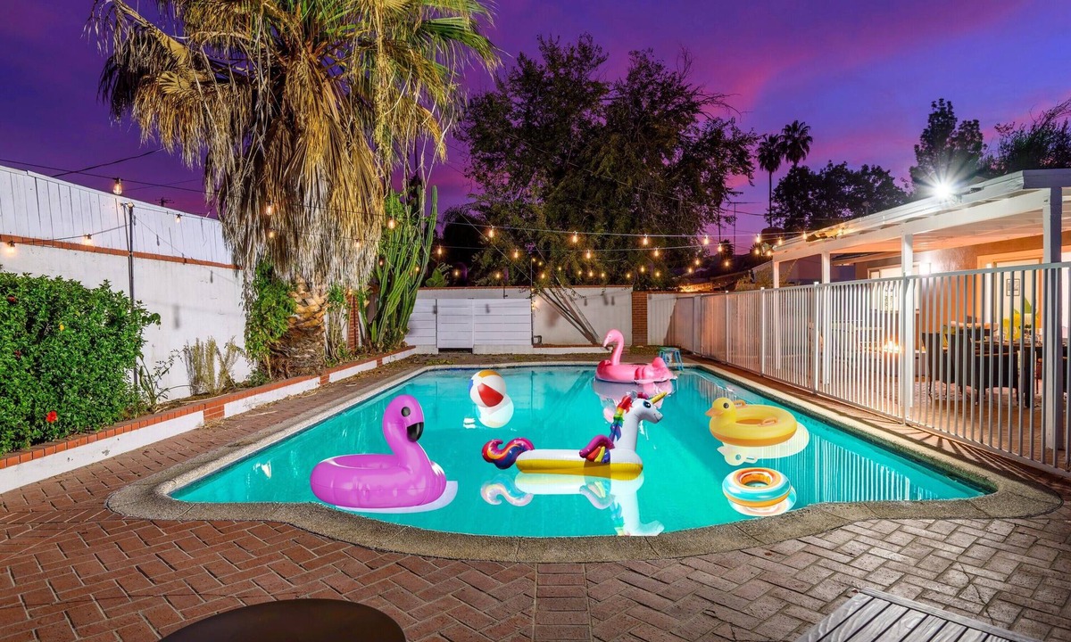 West Hills House | Spacious 4-BR West Hills, LA home w/pool, spa, arcades, games on quiet street
