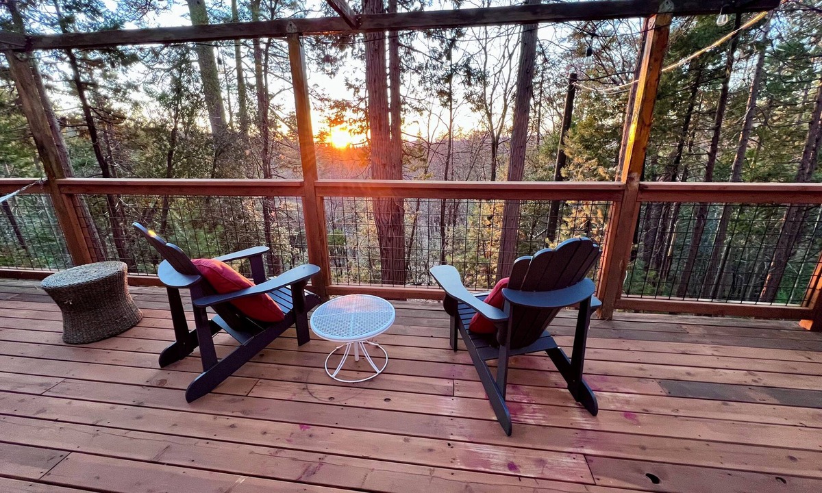 Twain Harte Cabin | Spacious 4BR family cabin, lake access, near town and snow resort