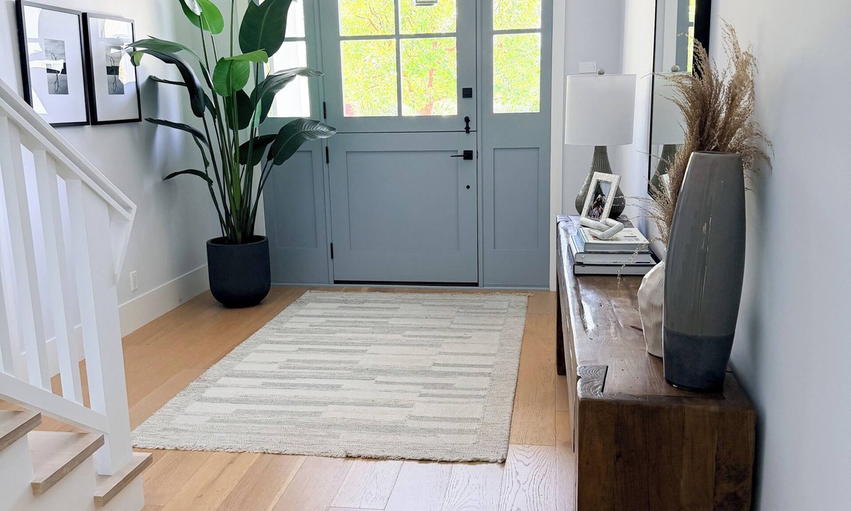 Manhattan Heights House | Spacious 5-bedroom house in beautiful Manhattan Beach with AC and great yards