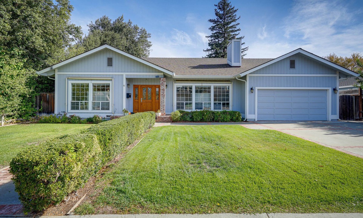 Sunnyvale House | Spacious Sunnyvale Home w/ Yard: 11 Mi to San Jose