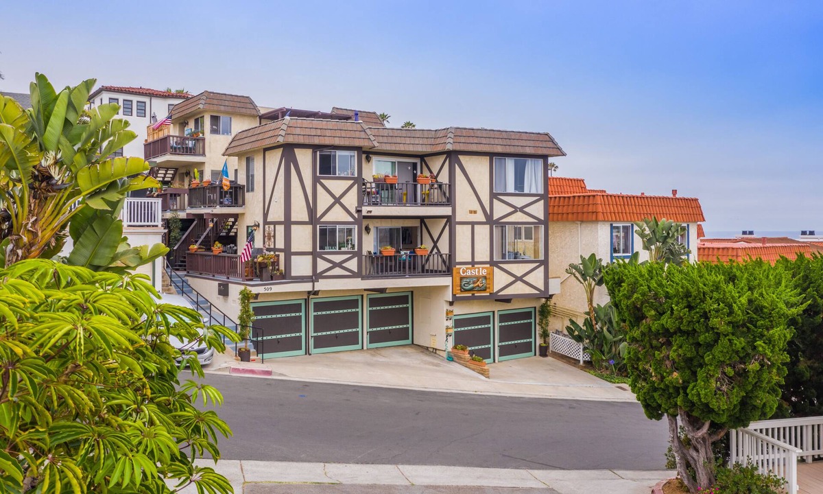 San Clemente Condo | Sparkling Ocean view, 3 min Walk to Beach, pier, downtown, 3 patios, central air