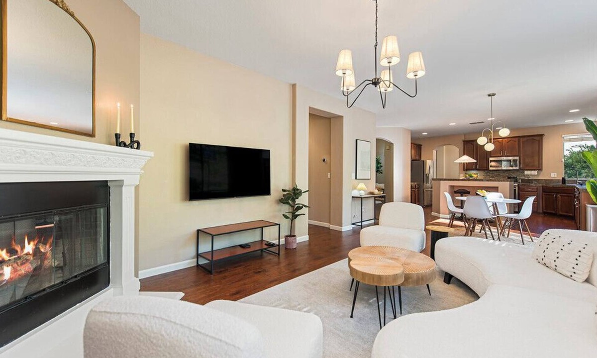 El Dorado Hills House | Stunning and Modern 5-Bedroom House in Prestigious Serrano Community