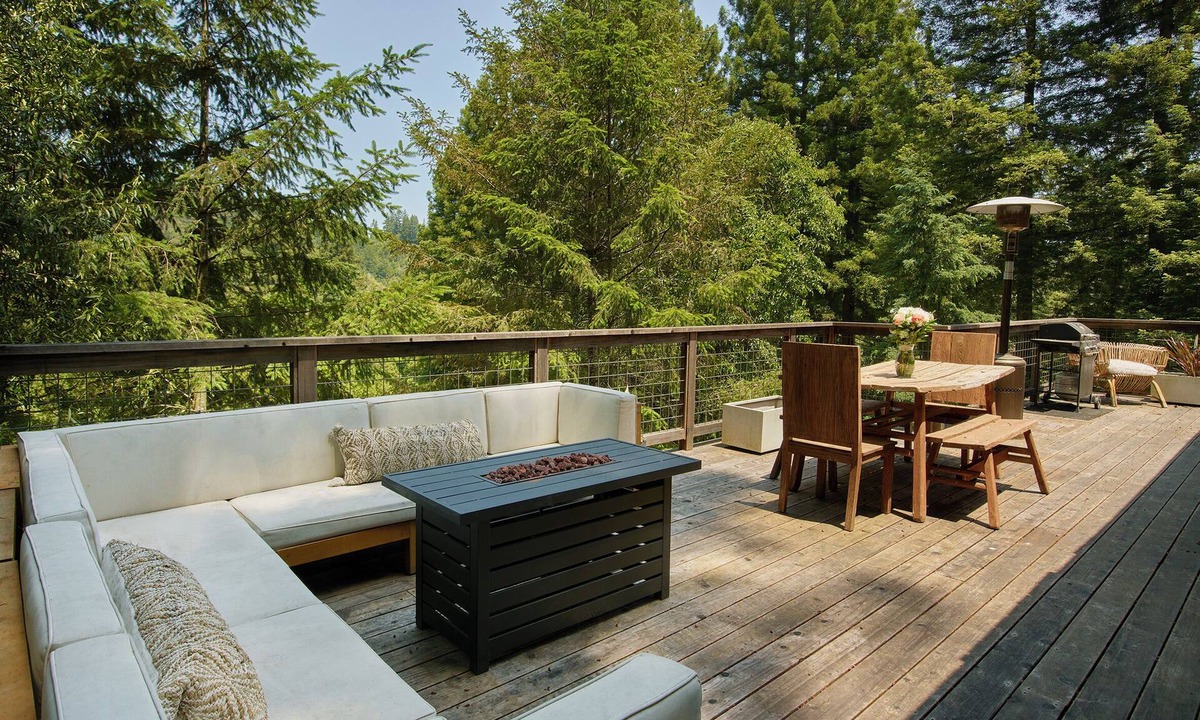 Guerneville Cabin | Stylish 4BR Russian River Gem in charming Guerneville - Huge Decks + Views