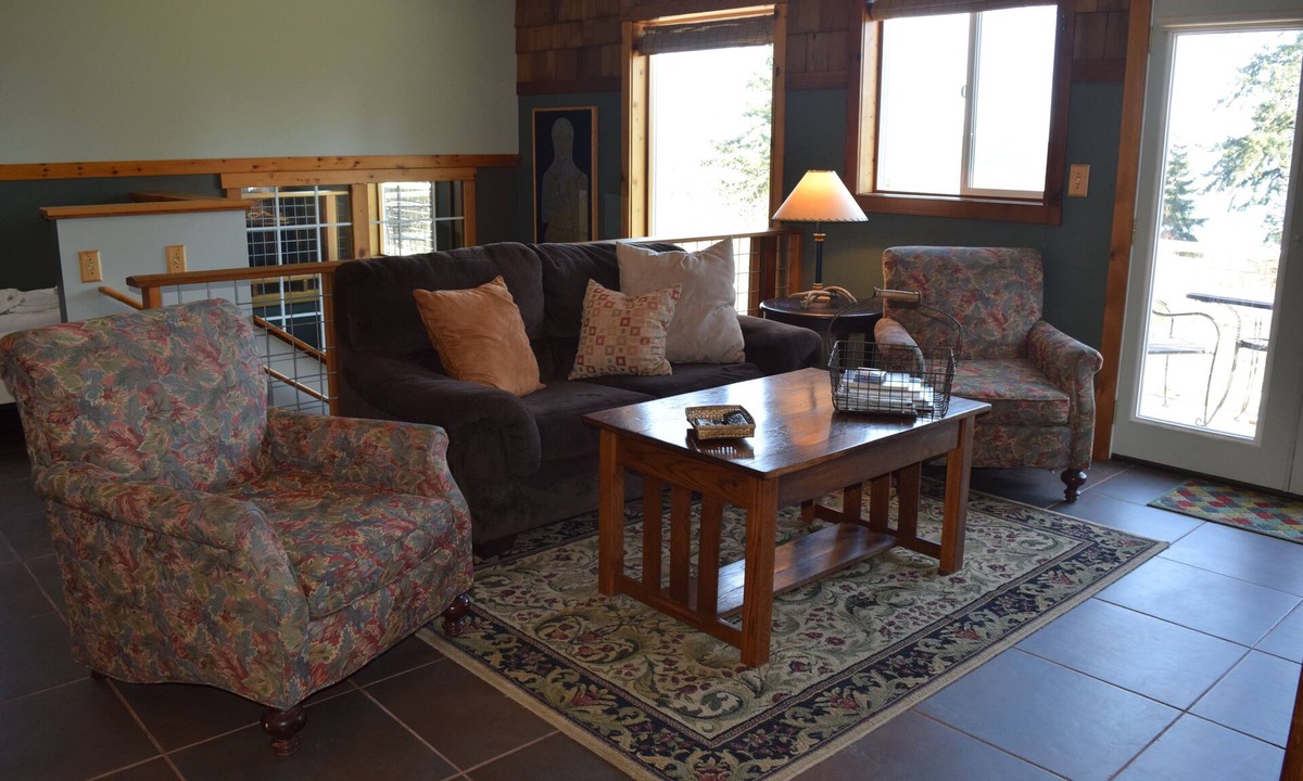 Oak Harbor Bed & Breakfast | The Bluff on Whidbey B&B