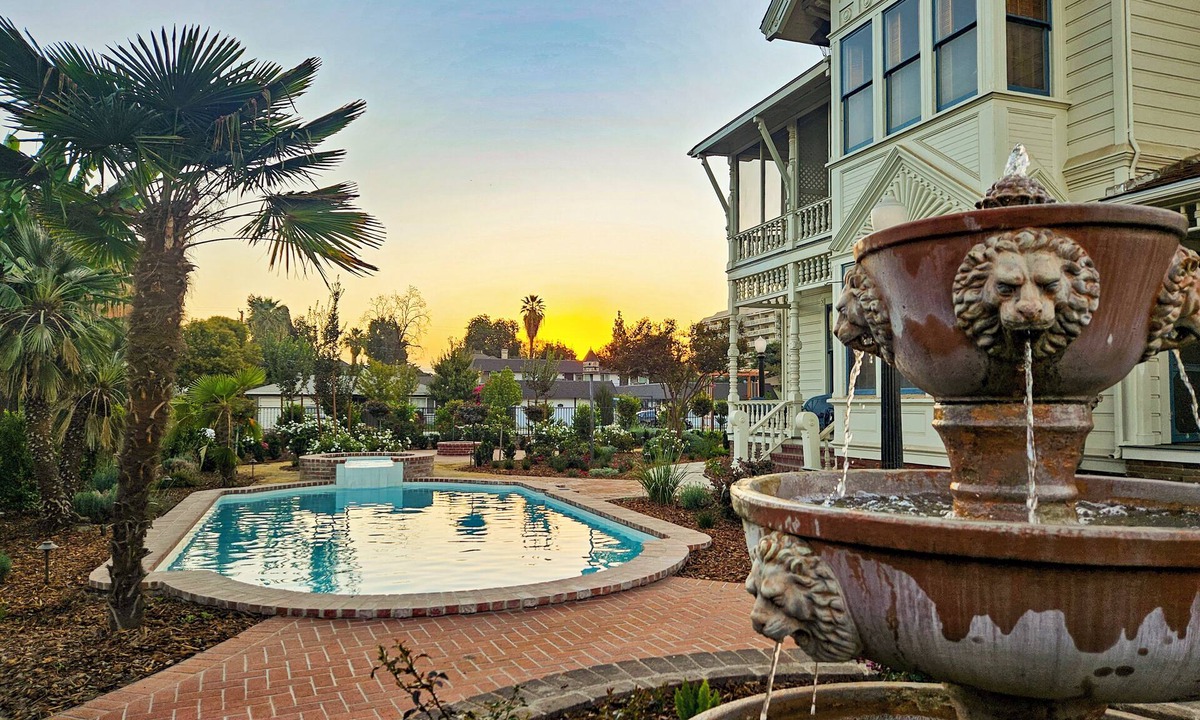 Visalia House | The JD Hyde Historic Inn