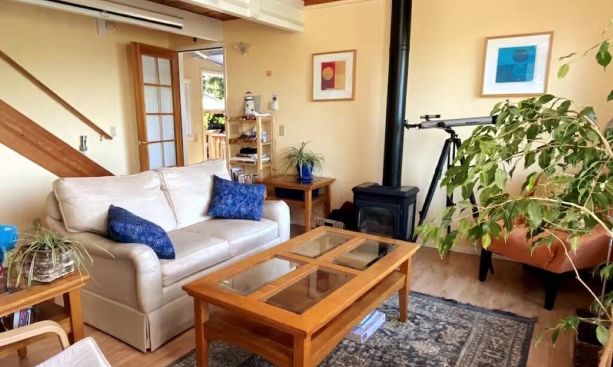 Anacortes House | The Long Bay Cabin with View and Sauna on Guemes Island