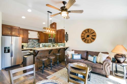Peninsula Village House | Tranquil Lake Almanor Getaway w/Grill!