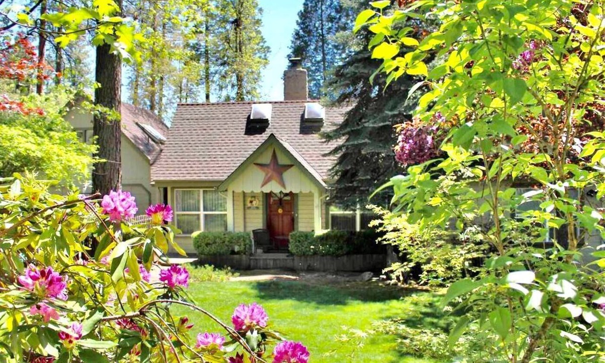 Twain Harte House | Tranquil Twain Harte Retreat for 8: Private Pool/Spa, Lake Access, Walk to Town