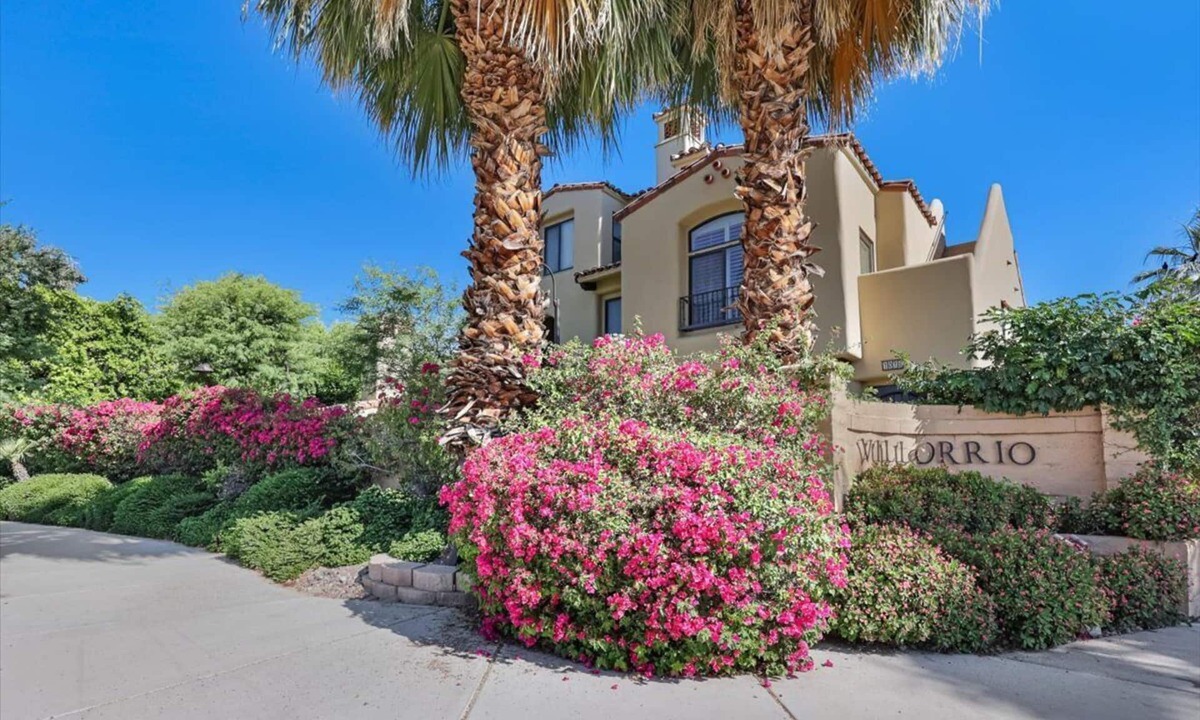 Baristo House | Tuscan-Inspired 3-Bedroom Oasis - Walkable Downtown Palm Springs Escape