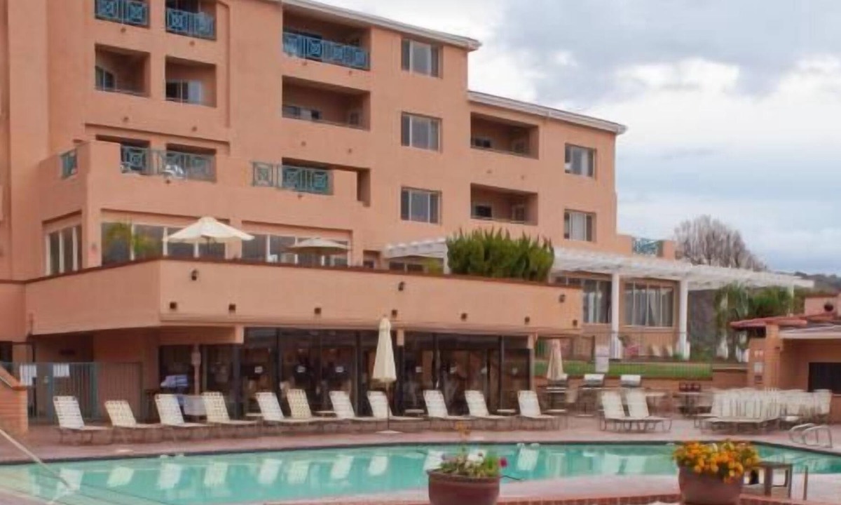 Avila Beach Resort | Ultimate Beach Getaway! 2 Convenient Units, Free Parking, Near Avila Beach Pier
