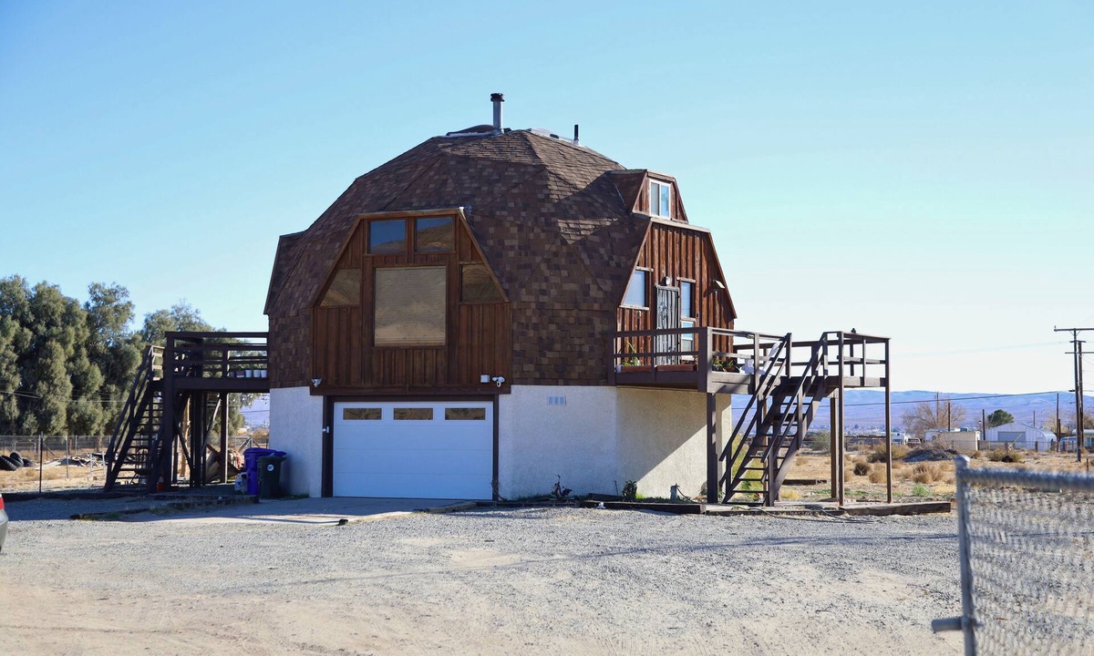 Barstow House | Unique Dome Home in Barstow w/Game Room & Private Spa!