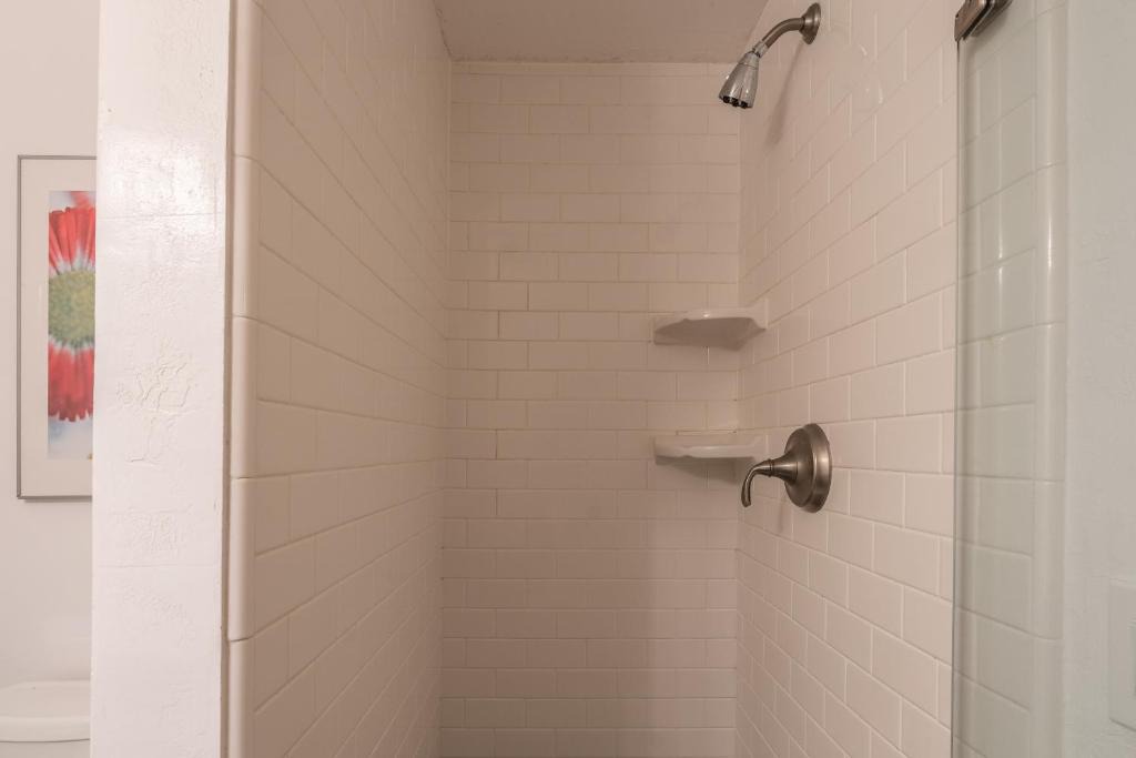 Mammoth Lakes House | Updated 5 Bedroom 3 bathroom townhome Slopeside at 1849 Condos 671 sleeps 10