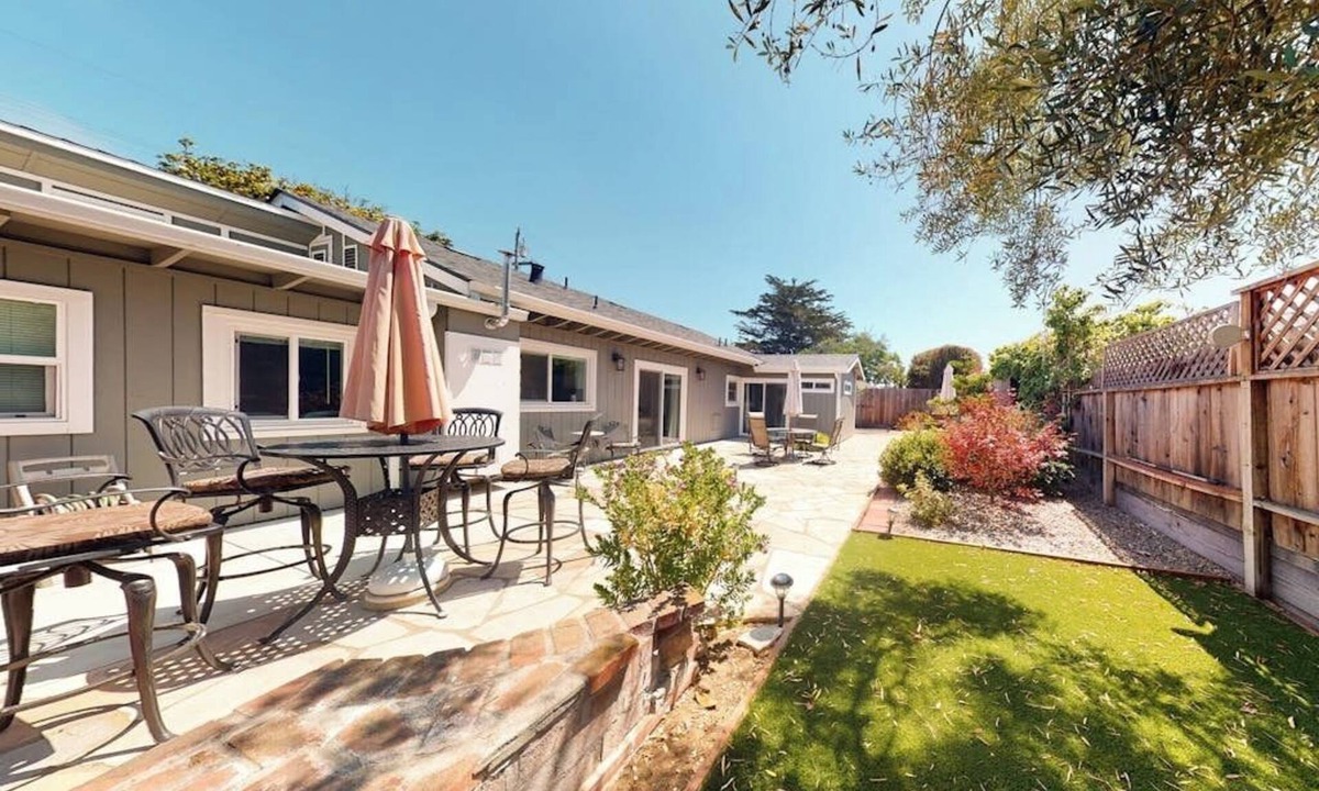 Del Rey Oaks House | Updated Del Rey Oaks Haven | Outdoor Living | Walk to Park & 5 Min to Beach