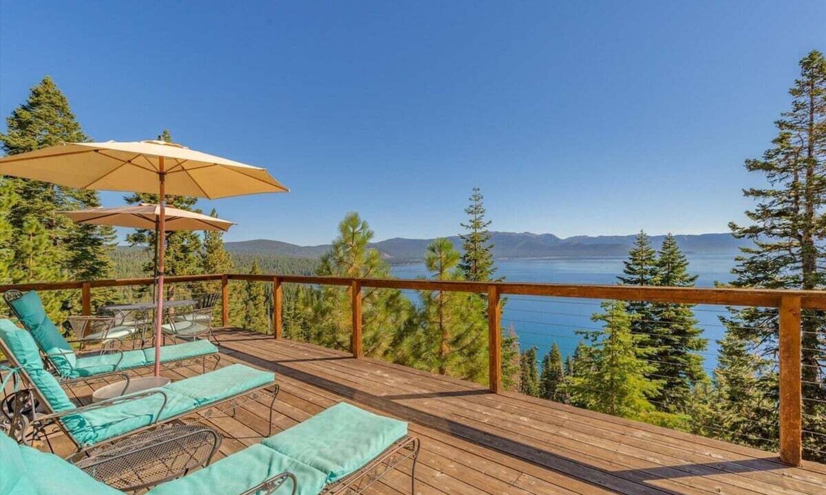 Lake Forest House | Viewtopia in Dollar Point Tahoe City - Near town, biking and hiking Trails