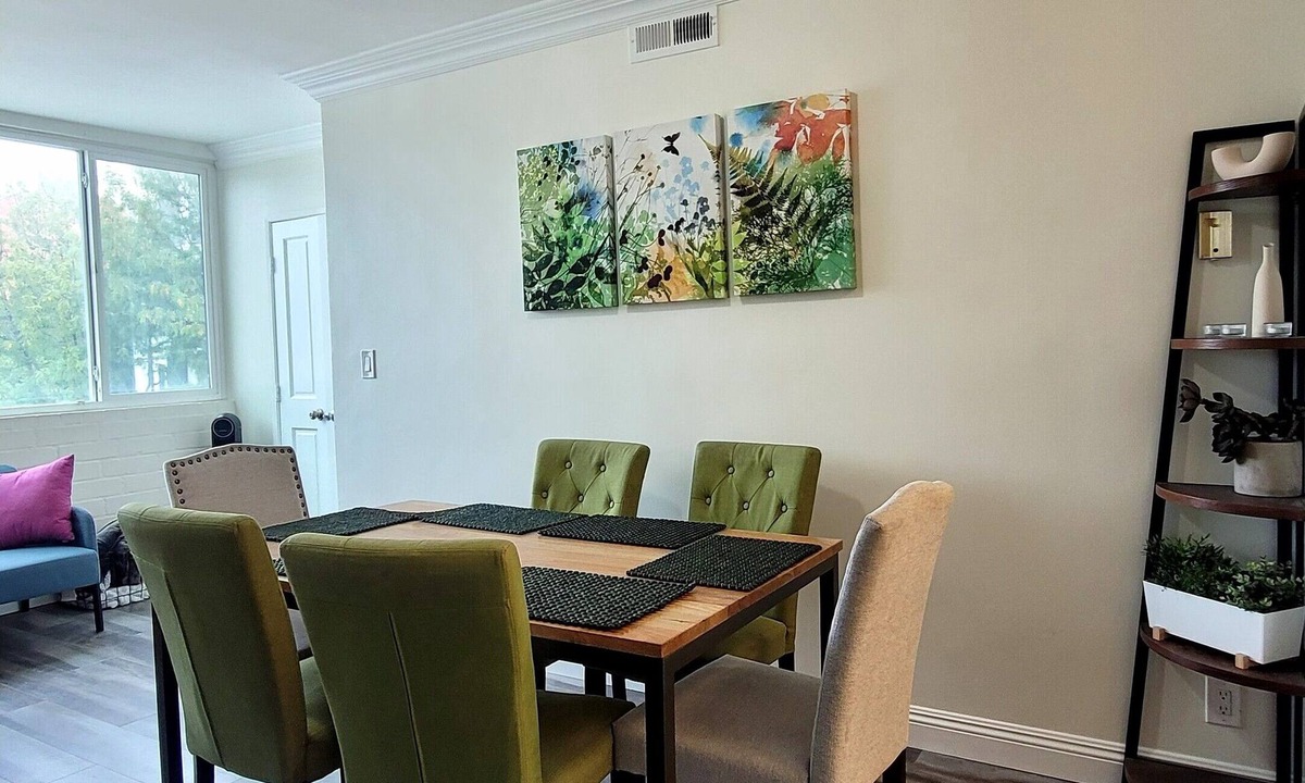 Westwood Condo | Westwood Condo 3 bedroom 2.5 bathroom condo - sleeps 10