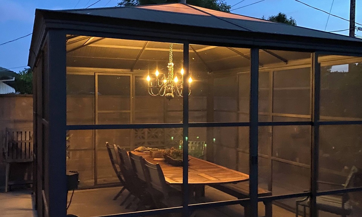 Lodi House | WINTER SPECIAL~ Local Tastings of Lodi~Steam Shower~Tesla Charger