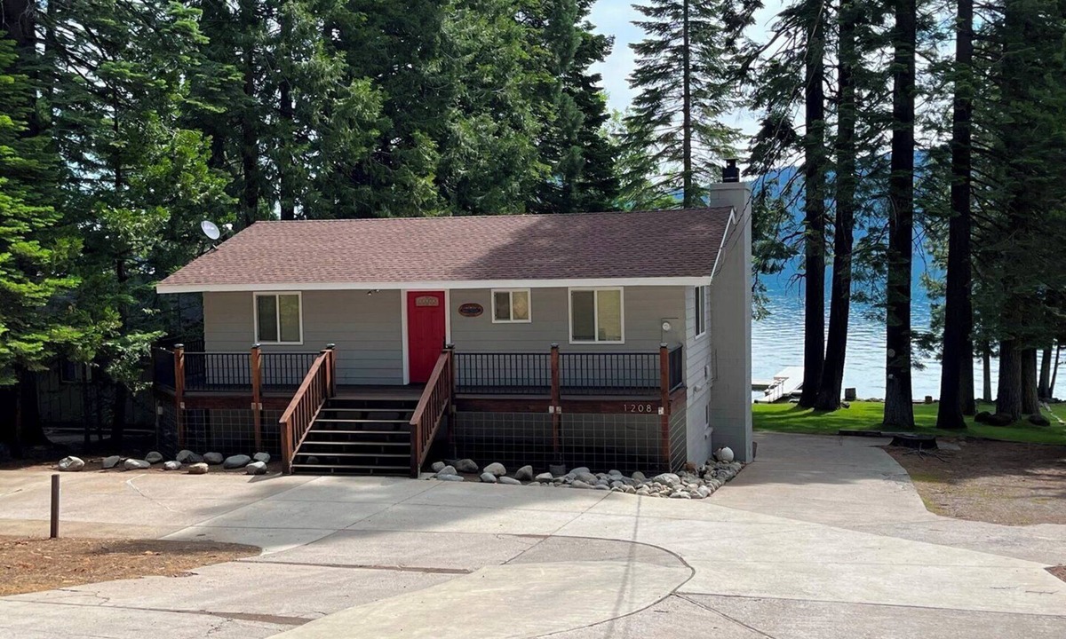 Lake Almanor Country Club House | Wright, LACC in Lake Almanor, CA