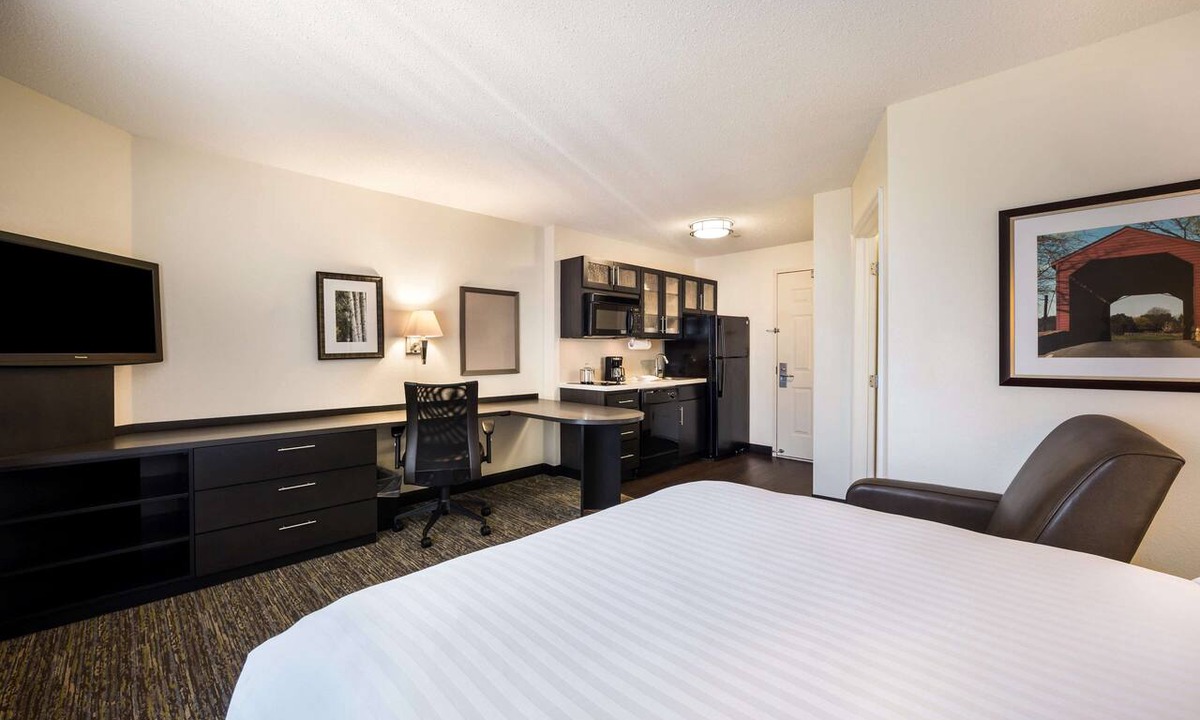 Santa Clara Hotel | Your Silicon Valley Home Base! Winchester Mystery House - 3.7 miles away!