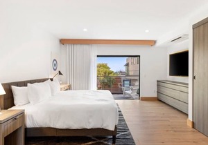 Malibu Sand Suite #15 by Stay Awhile Villas