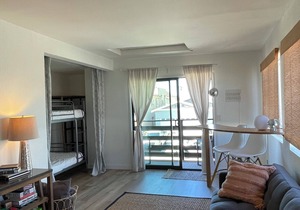 Silver Strand/Channel Islands Harbor Beach Flat comfy home-2min to the beach