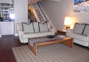 Val D' Isere-Beautiful! - Ski In/Out! Condo.