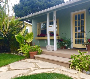 Yacht Harbor Beach Cottage 