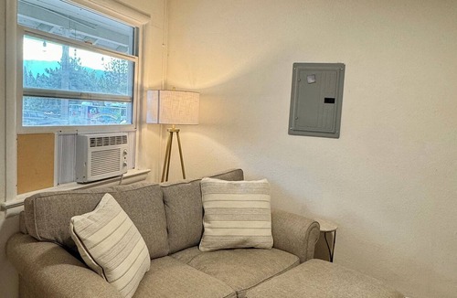 Weed Apartment | 1-bedroom apartment in Weed