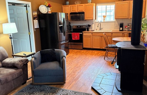Colbert Cottage | 1-bedroom cottage on a mini farm, handicap friendly in North Spokane!
