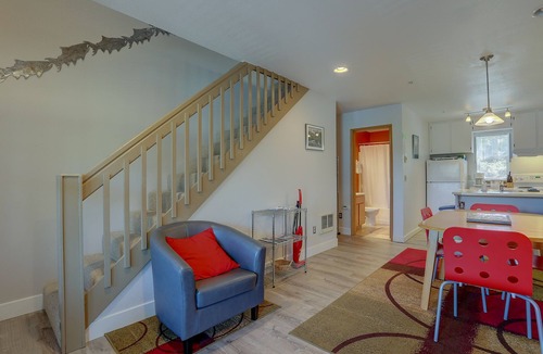 Hood River Condo | 13 Lodge Condo Minutes Away from Golfing, Biking, and Playground by RedAwning