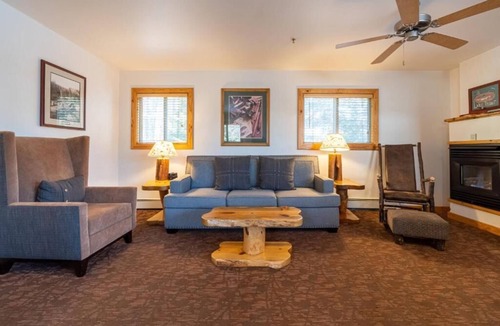 Tahoya Shores Hotel | 2 BDR Suite | Kitchen, Outdoor Pool, Free Parking | Near Lake Tahoe Beach