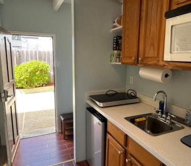 Westlake Apartment | 2 Bedroom House OR Private Studio near SF, SFSU and SFO