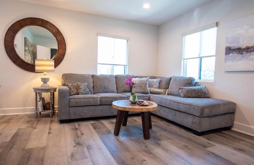 Lincoln Acres Apartment | 2 - Pet friendly 1BR Units Steps 2 Beach-Sleeps 8