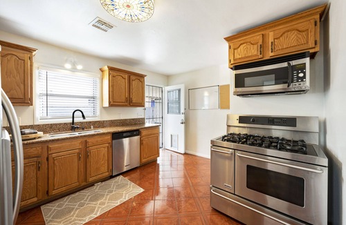 East Whittier House | 2026 FIFA World Cup Clean 3 bedroom 2 bathroom home