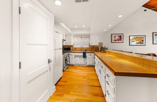 Oxnard Shores House | 25% Off Aug 13-16! Great 4 Families, Walk 2 Beach*