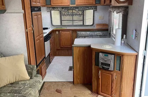 Napa House | 27 ft. Komfort RV close to downtown Napa! Great rate! Very comfortable.