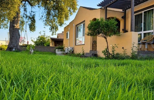East San Gabriel Apartment | 2BR Family-Friendly Stay Near Santa Anita, Caltech