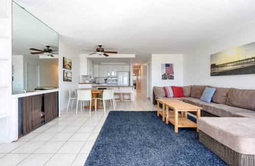West Newport Apartment | 2nd Floor - 2004 W. Oceanfront - Beatrice