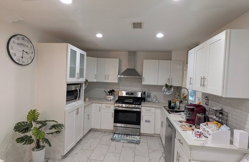 Downey House | 3 Bed 2 Bath, Happy Space the private entire home