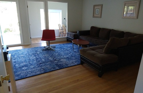East San Mateo House | 3 Bed 2 Bath House San Mateo Next to Lagoon