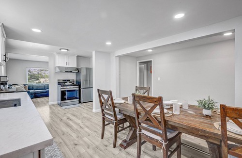 Los Angeles House | 3 bedroom 2 bath Family Home with private backyard in Alhambra