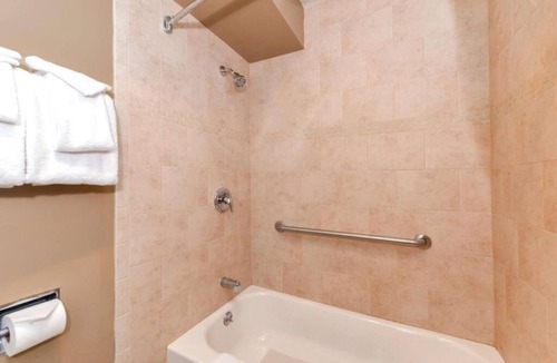Solvang Hotel | 3 Family-Friendly Units, Continental Bfast, Near Hans Christian Andersen Museum