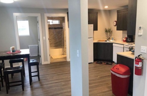 Longview Apartment | 3143 Dover #3 · Modern Apartment High End Finishes & Washer/Dryer In-unit.