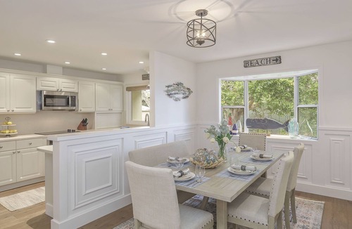 Del Monte Forest House | 3877 Sea Esta~ Beautifully Remodeled, Near Golfing